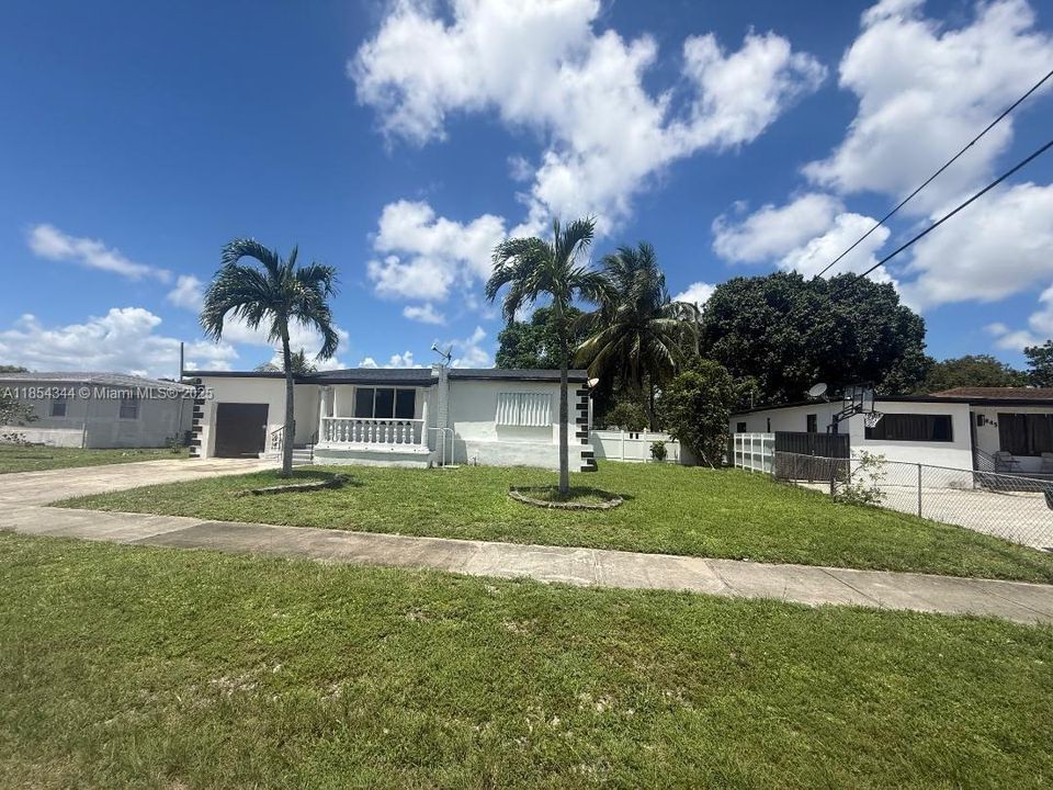 Vendido Recientemente: $495,000 (3 camas, 2 baños, 1286 Pies cuadrados)