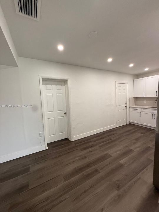 Vendido Recientemente: $495,000 (3 camas, 2 baños, 1286 Pies cuadrados)