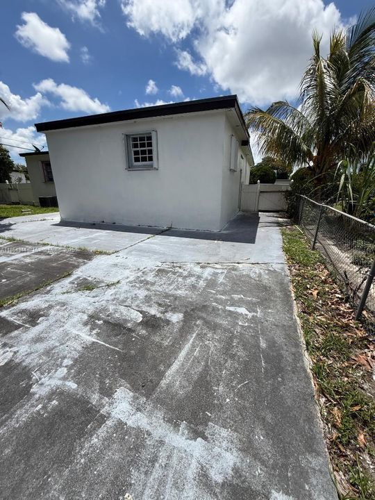 Vendido Recientemente: $495,000 (3 camas, 2 baños, 1286 Pies cuadrados)