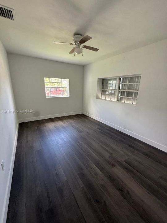 Vendido Recientemente: $495,000 (3 camas, 2 baños, 1286 Pies cuadrados)