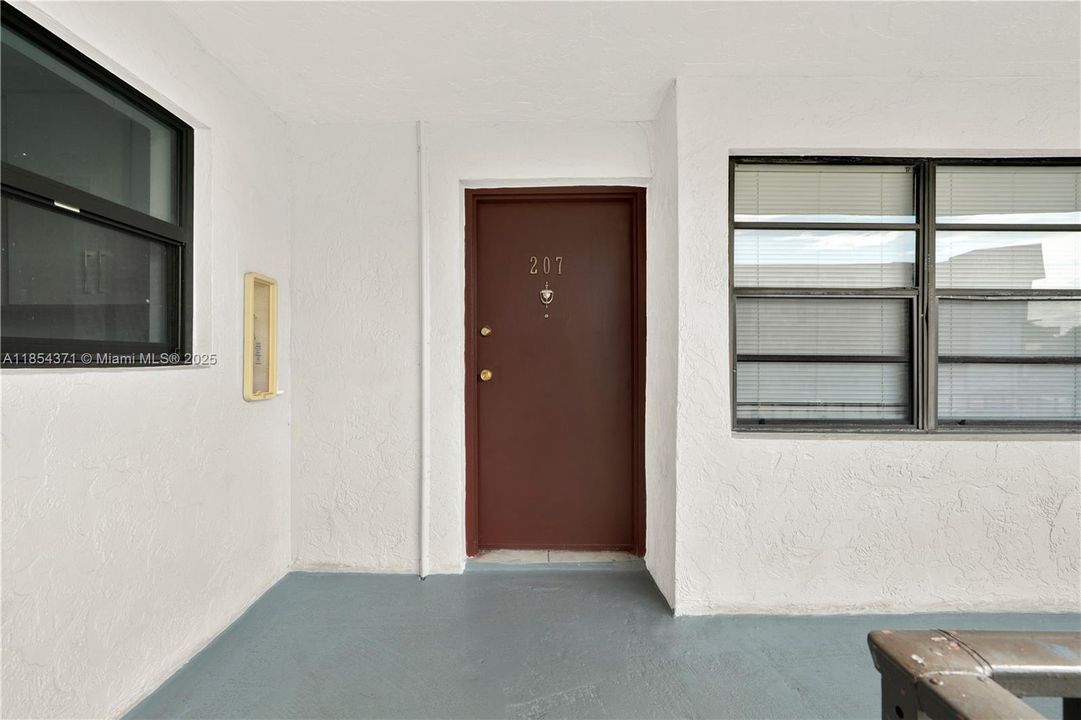 En Venta: $299,000 (3 camas, 2 baños, 1016 Pies cuadrados)