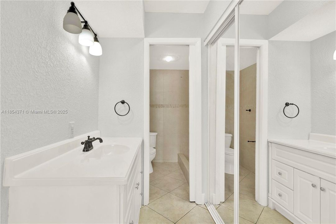 En Venta: $299,000 (3 camas, 2 baños, 1016 Pies cuadrados)