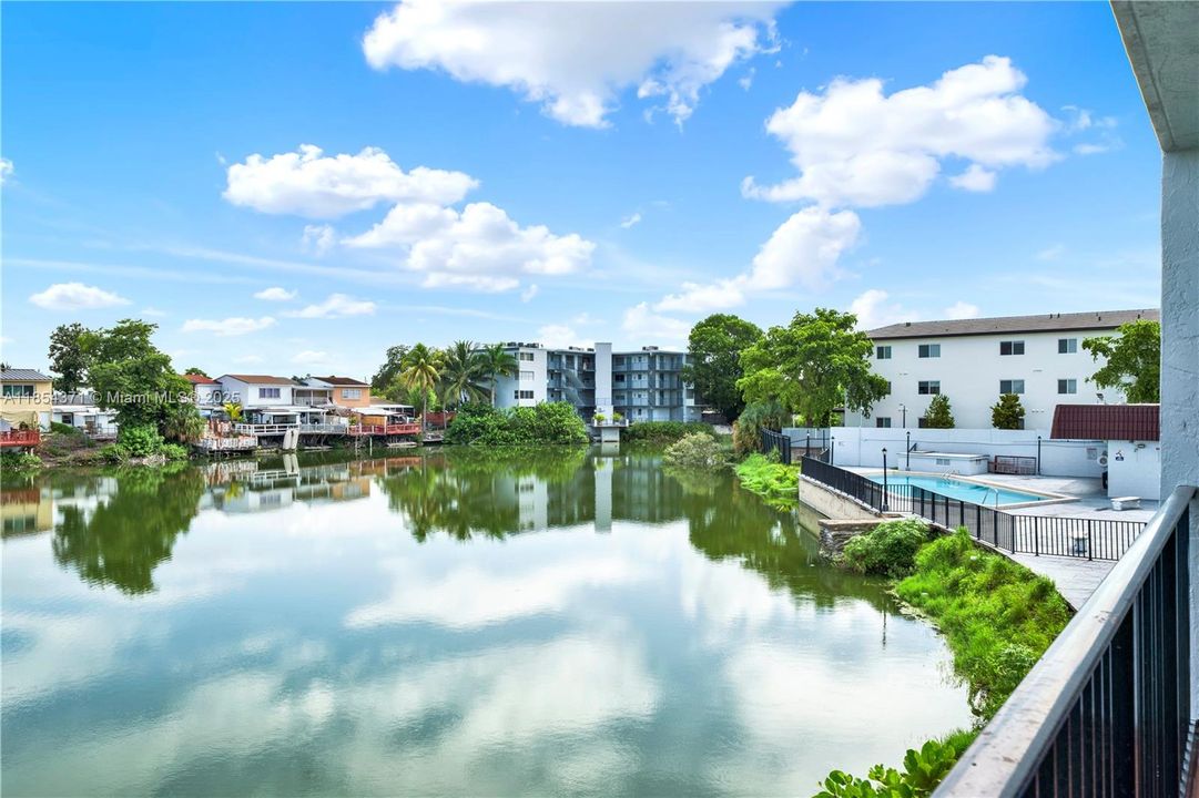 En Venta: $299,000 (3 camas, 2 baños, 1016 Pies cuadrados)