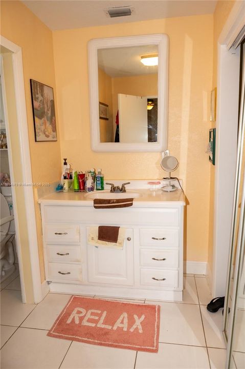 En Venta: $380,000 (3 camas, 2 baños, 1353 Pies cuadrados)