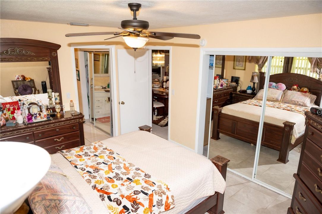 En Venta: $380,000 (3 camas, 2 baños, 1353 Pies cuadrados)