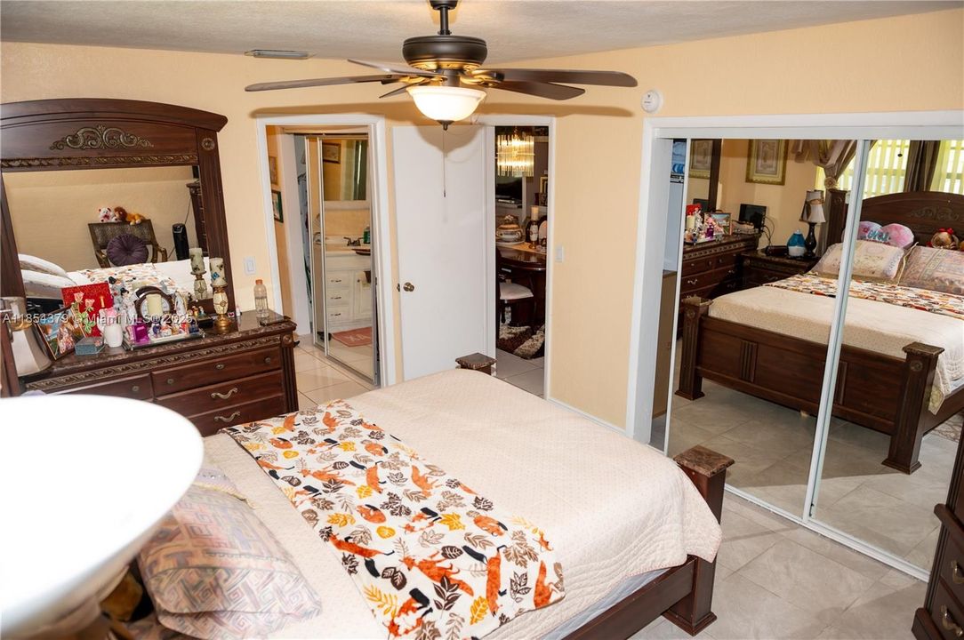 En Venta: $380,000 (3 camas, 2 baños, 1353 Pies cuadrados)