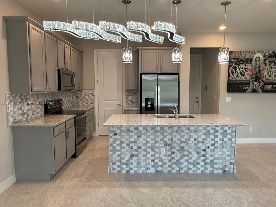 Vendido Recientemente: $655,000 (3 camas, 2 baños, 1929 Pies cuadrados)