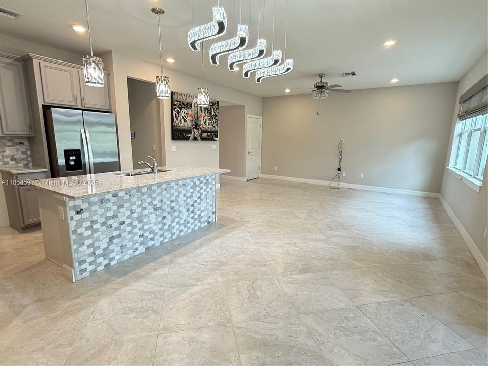 Vendido Recientemente: $655,000 (3 camas, 2 baños, 1929 Pies cuadrados)