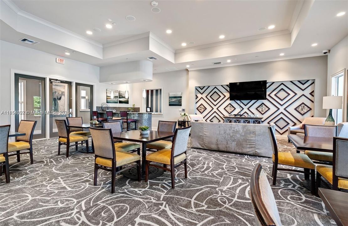 Vendido Recientemente: $655,000 (3 camas, 2 baños, 1929 Pies cuadrados)