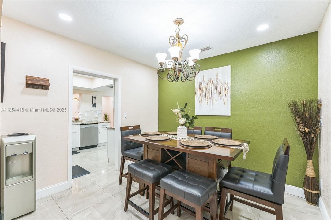 For Rent: $5,400 (3 beds, 2 baths, 2075 Square Feet)