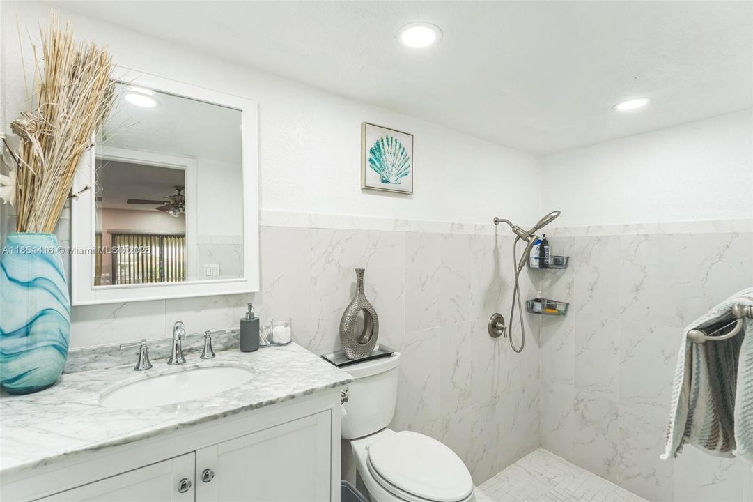 For Rent: $5,400 (3 beds, 2 baths, 2075 Square Feet)