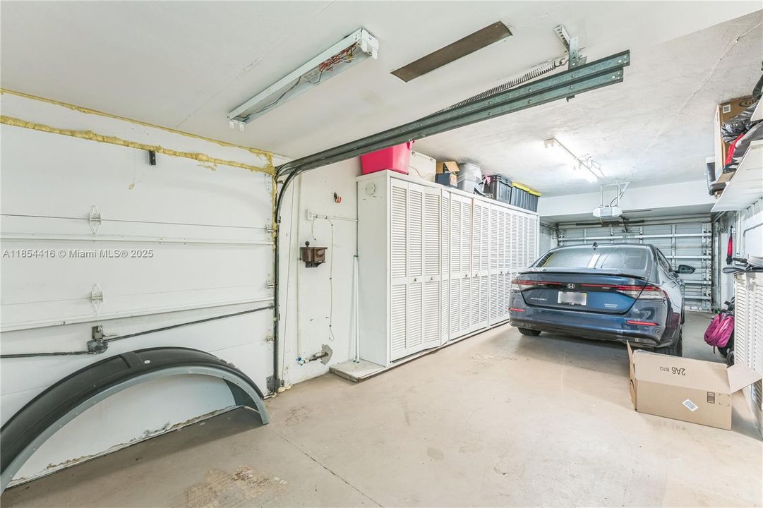 For Rent: $5,400 (3 beds, 2 baths, 2075 Square Feet)