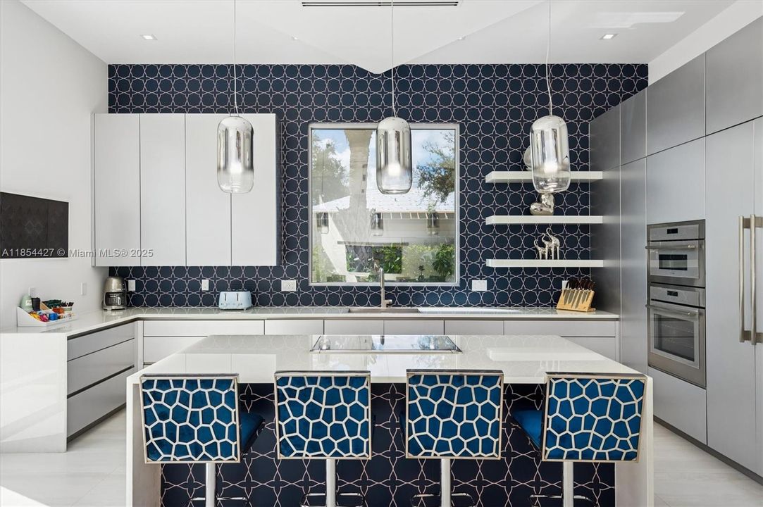 В аренду: $30,000 (5 спален, 5 ванн, 5024 Квадратных фут)