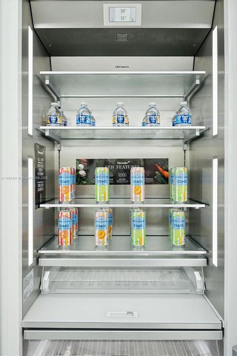 В аренду: $30,000 (5 спален, 5 ванн, 5024 Квадратных фут)