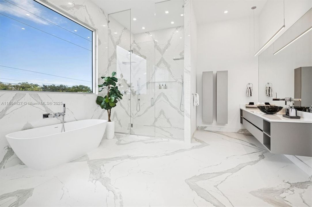 В аренду: $30,000 (5 спален, 5 ванн, 5024 Квадратных фут)