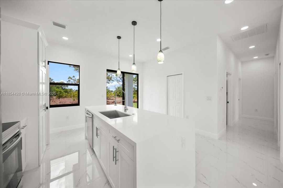 На продажу: $315,000 (3 спален, 2 ванн, 0 Квадратных фут)