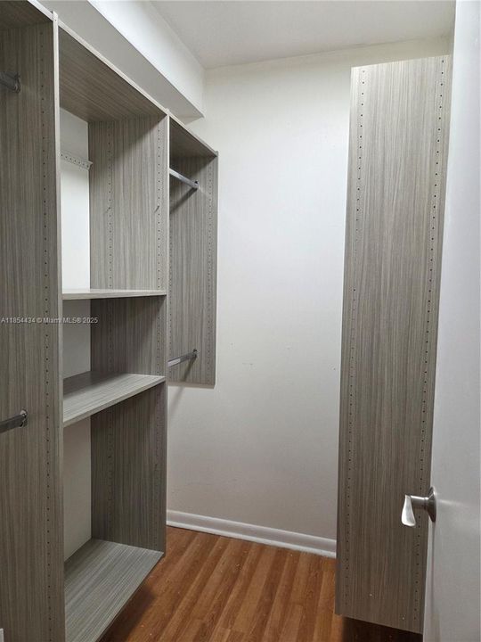 Active With Contract: $224,900 (2 beds, 2 baths, 1270 Square Feet)