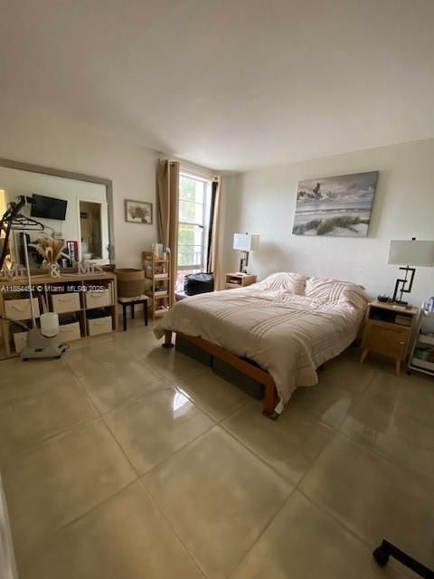 На продажу: $290,000 (2 спален, 2 ванн, 982 Квадратных фут)