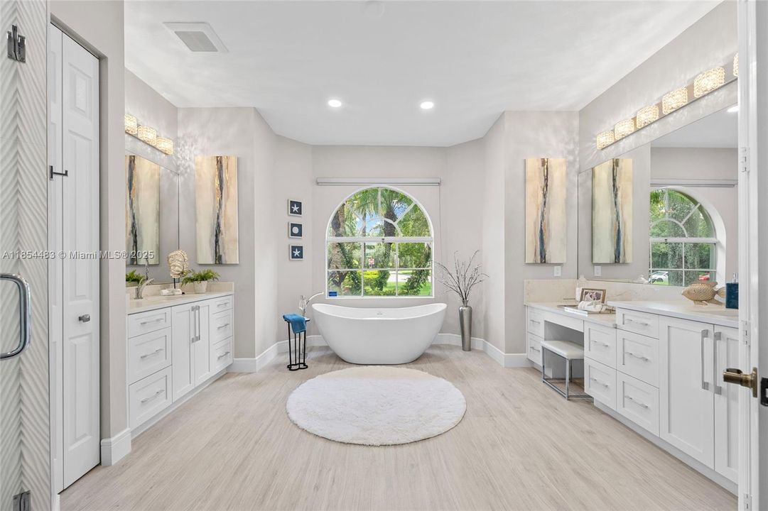 Recently Sold: $2,495,000 (4 beds, 4 baths, 4126 Square Feet)
