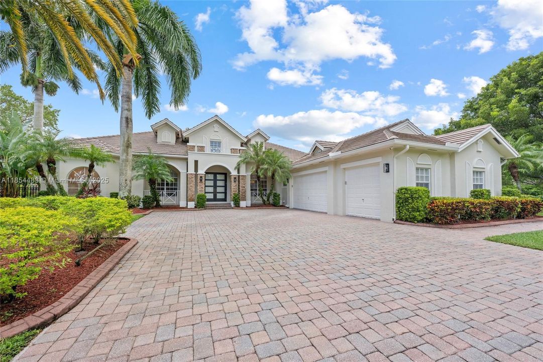 Recently Sold: $2,495,000 (4 beds, 4 baths, 4126 Square Feet)