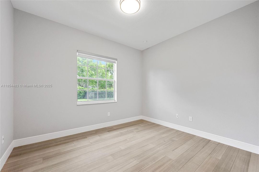 Recently Sold: $2,495,000 (4 beds, 4 baths, 4126 Square Feet)