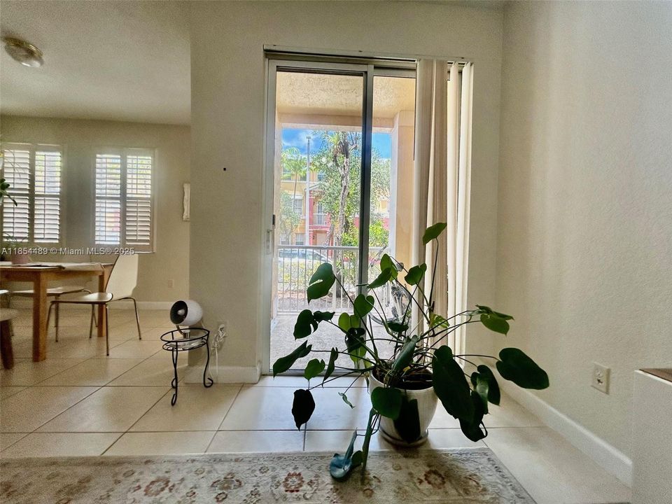 Active With Contract: $259,000 (3 beds, 2 baths, 1457 Square Feet)