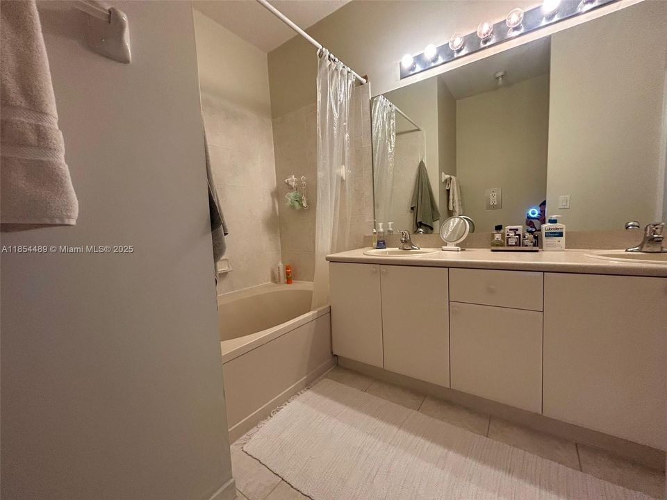 Active With Contract: $259,000 (3 beds, 2 baths, 1457 Square Feet)