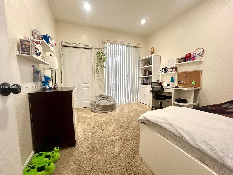 Active With Contract: $259,000 (3 beds, 2 baths, 1457 Square Feet)