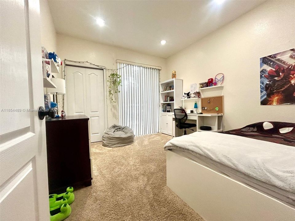 Active With Contract: $259,000 (3 beds, 2 baths, 1457 Square Feet)