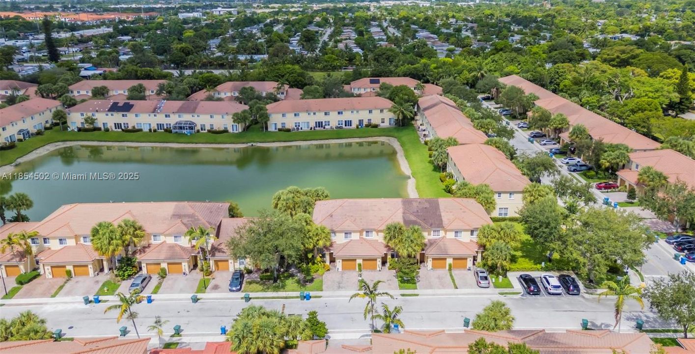 Recently Sold: $375,000 (3 beds, 3 baths, 1514 Square Feet)