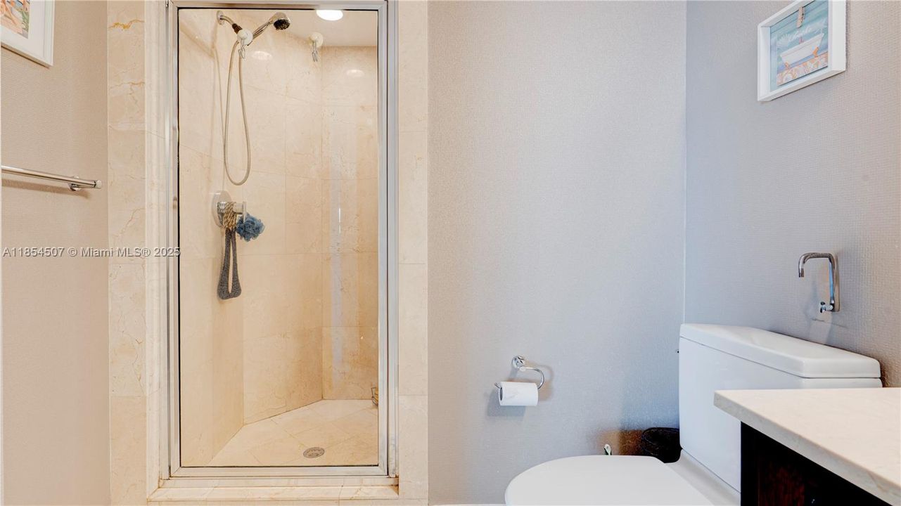 待售: $887,500 (3 贝兹, 2 浴室, 1447 平方英尺)