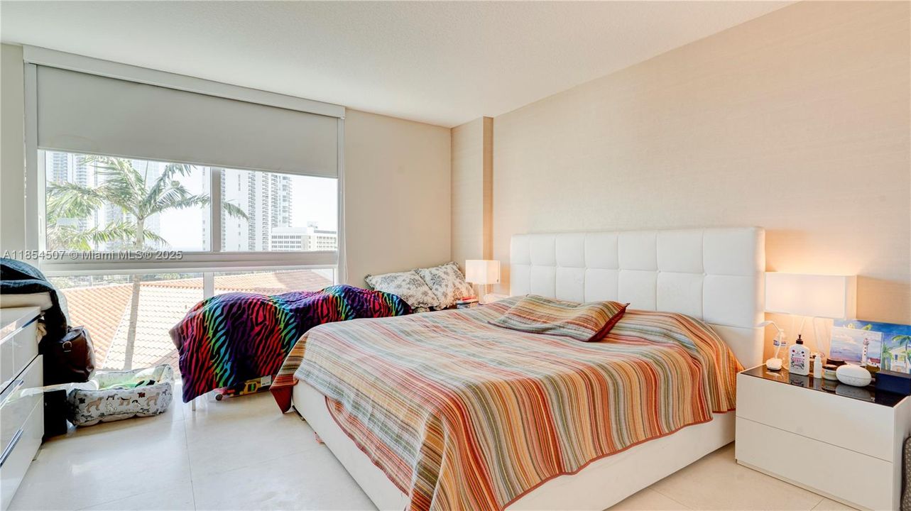 待售: $887,500 (3 贝兹, 2 浴室, 1447 平方英尺)