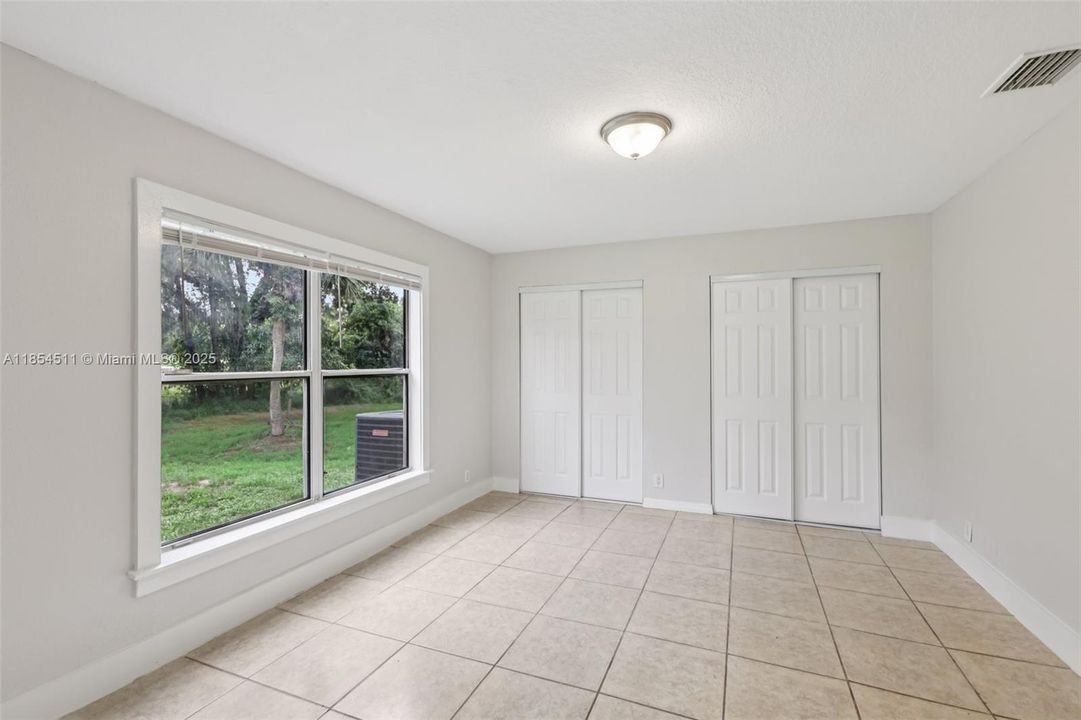 For Sale: $527,500 (4 beds, 2 baths, 2138 Square Feet)