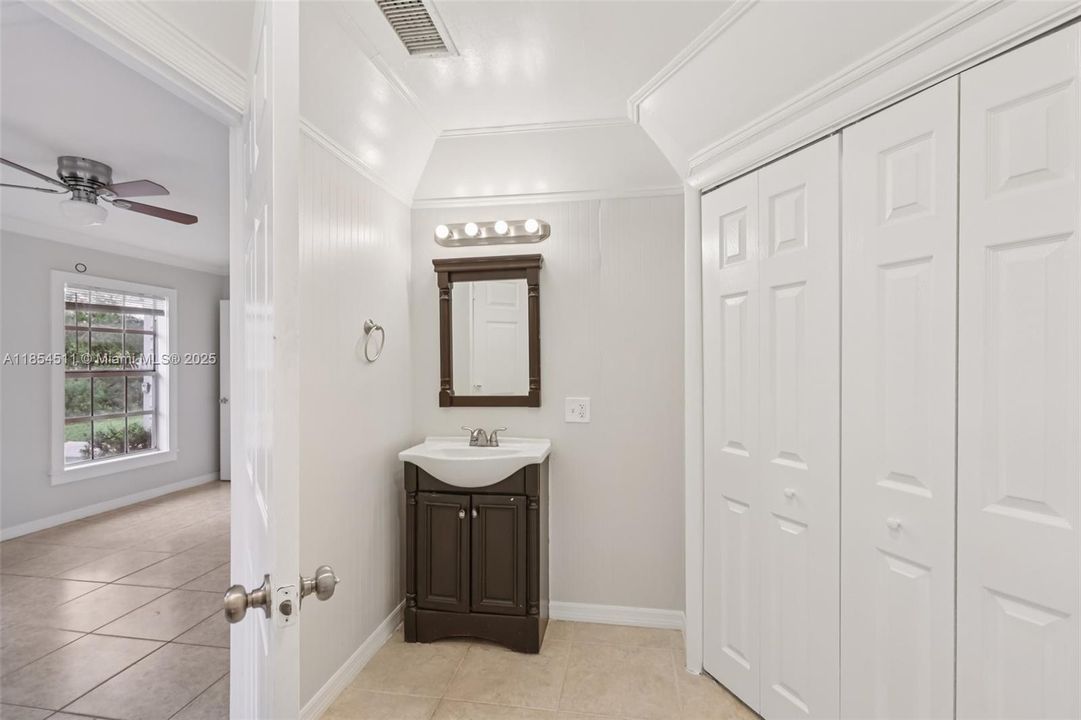 For Sale: $527,500 (4 beds, 2 baths, 2138 Square Feet)