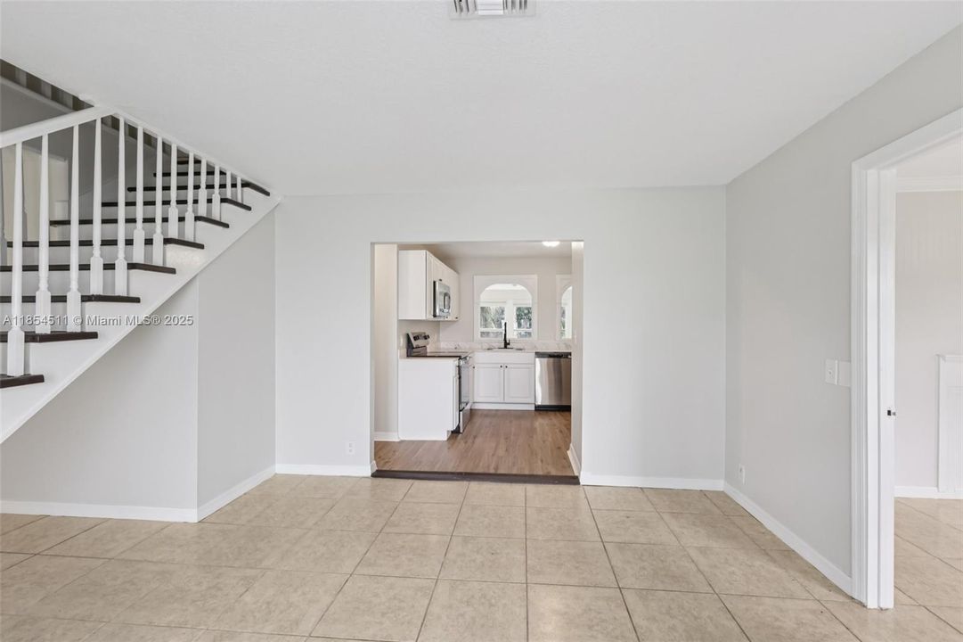 For Sale: $527,500 (4 beds, 2 baths, 2138 Square Feet)