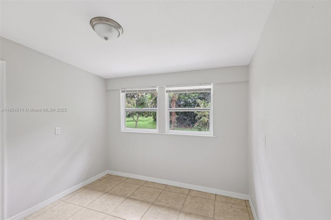 For Sale: $527,500 (4 beds, 2 baths, 2138 Square Feet)