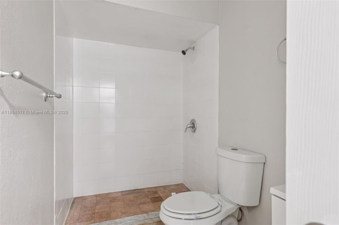 For Sale: $527,500 (4 beds, 2 baths, 2138 Square Feet)