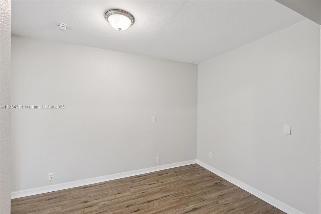 For Sale: $527,500 (4 beds, 2 baths, 2138 Square Feet)