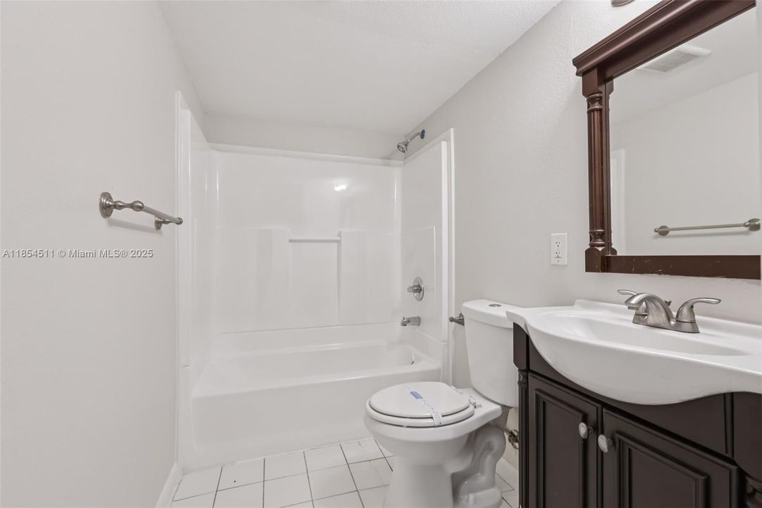 For Sale: $527,500 (4 beds, 2 baths, 2138 Square Feet)