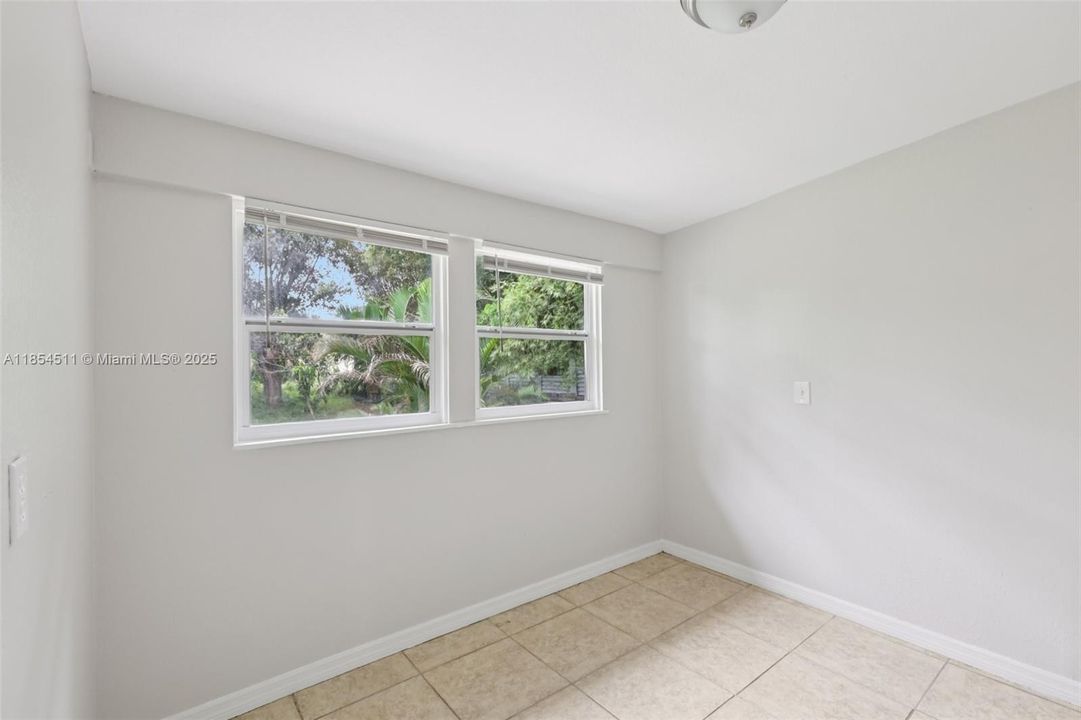 For Sale: $527,500 (4 beds, 2 baths, 2138 Square Feet)