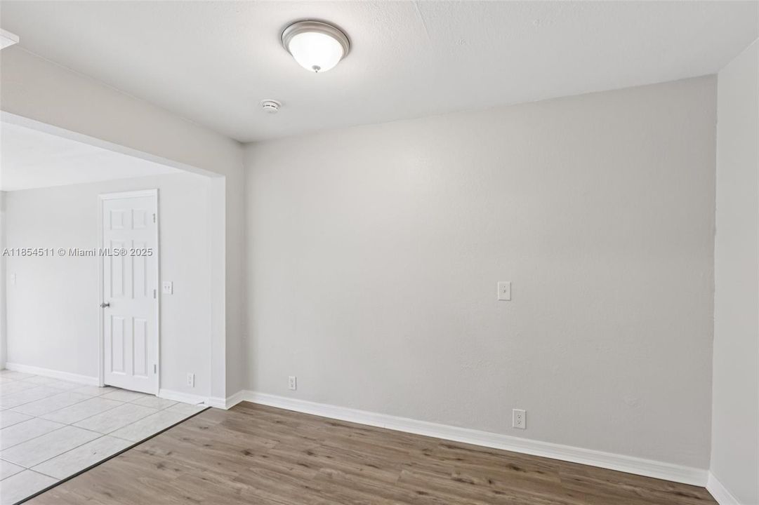 For Sale: $527,500 (4 beds, 2 baths, 2138 Square Feet)