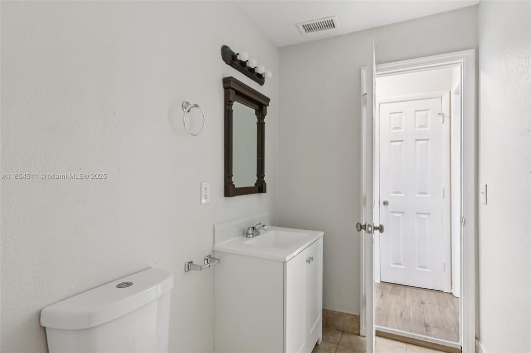 For Sale: $527,500 (4 beds, 2 baths, 2138 Square Feet)