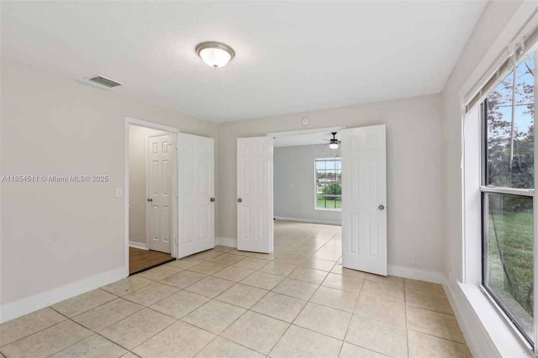 For Sale: $527,500 (4 beds, 2 baths, 2138 Square Feet)