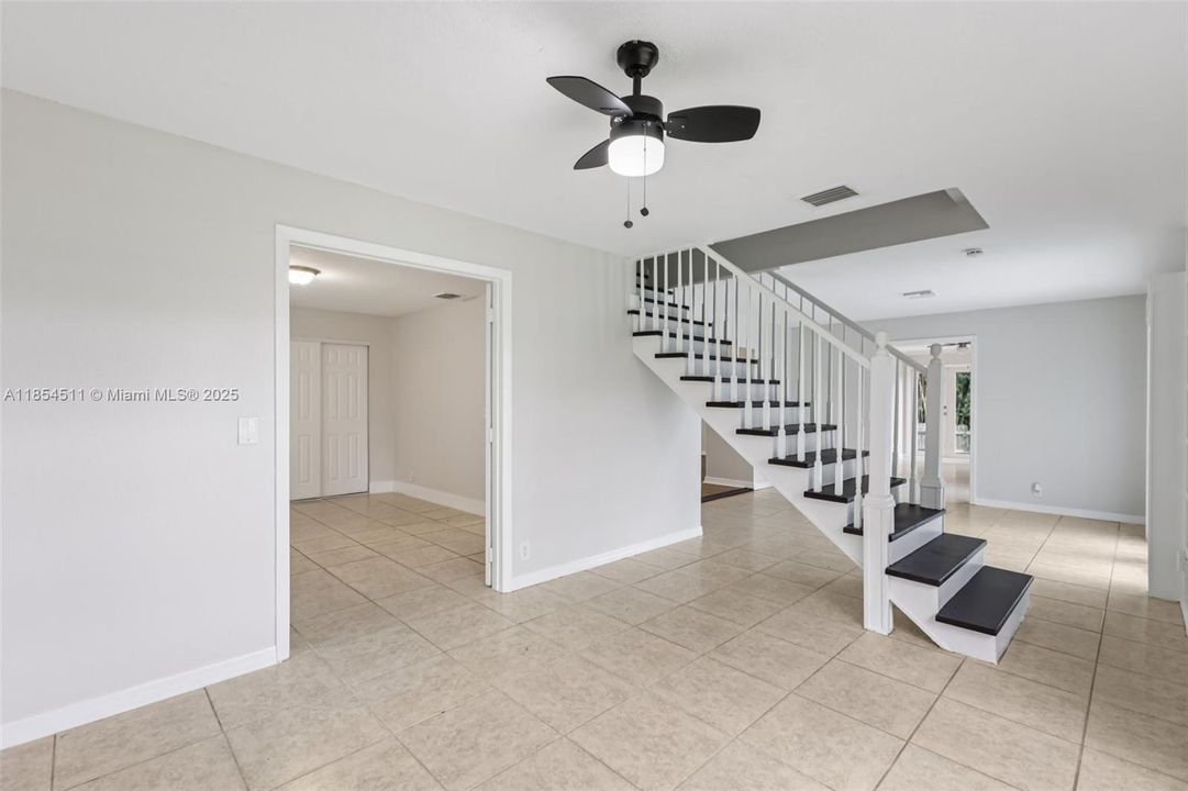 For Sale: $527,500 (4 beds, 2 baths, 2138 Square Feet)