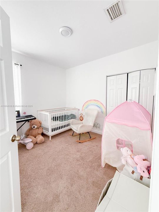 Недавно арендовано: $2,000 (3 спален, 2 ванн, 1379 Квадратных фут)