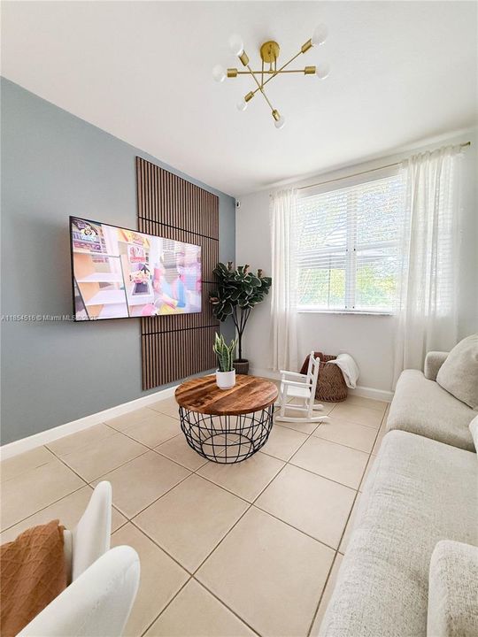 Недавно арендовано: $2,000 (3 спален, 2 ванн, 1379 Квадратных фут)