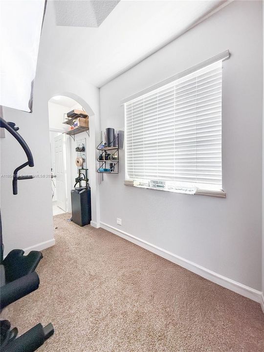 Недавно арендовано: $2,000 (3 спален, 2 ванн, 1379 Квадратных фут)