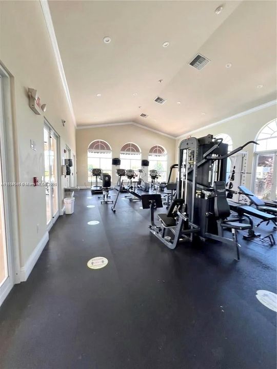 Недавно арендовано: $2,000 (3 спален, 2 ванн, 1379 Квадратных фут)