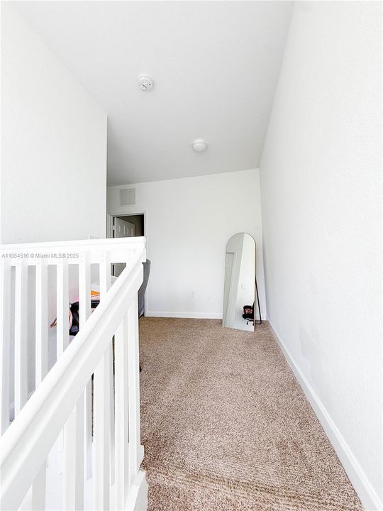 Недавно арендовано: $2,000 (3 спален, 2 ванн, 1379 Квадратных фут)