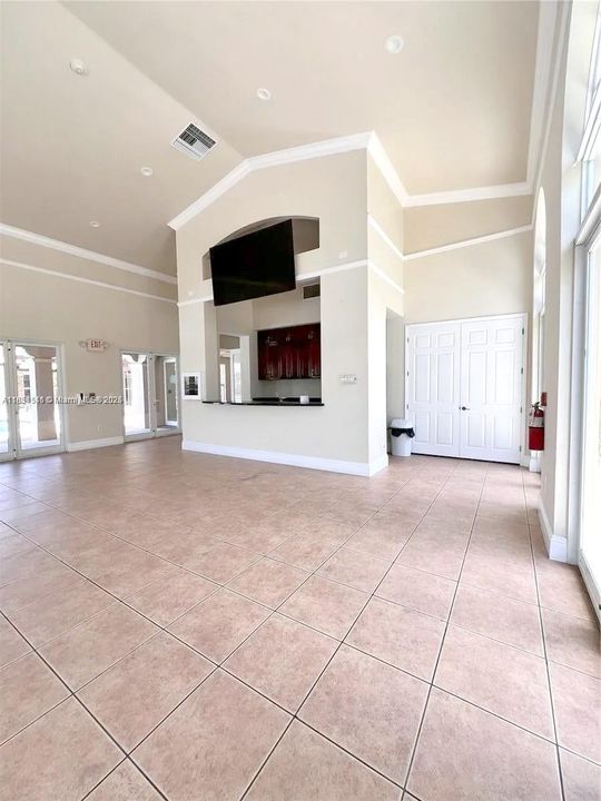 Недавно арендовано: $2,000 (3 спален, 2 ванн, 1379 Квадратных фут)